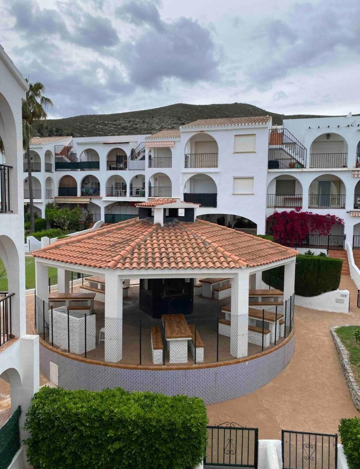 Con Piscina, Barbacoa Y Wifi Peniscola